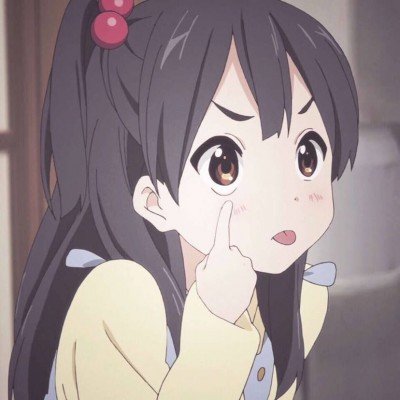 肯帕努左脚外脚背分球，张志雄传中被新鹏城后卫解围